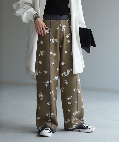 HUG.U（ハグユー）の「花柄ジャガードニットパンツ（その他パンツ・レディース・ブラック/カーキ/グリーン・FREE）」の12枚目の写真