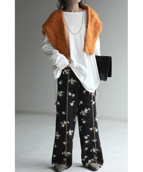 HUG.U（ハグユー）の「花柄ジャガードニットパンツ（その他パンツ・レディース・ブラック/カーキ/グリーン・FREE）」の15枚目の写真