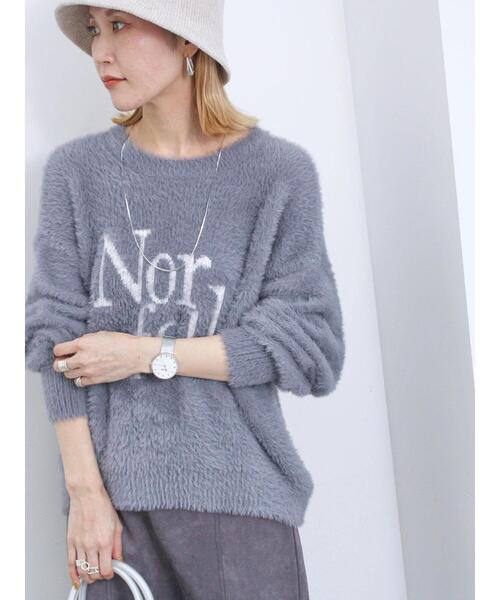 Samansa Mos2 blue（サマンサモスモスブルー）の「フェザーロゴニットプルオーバー（ニット/セーター・レディース・グレー/イエロー/シルバーグレー・F）」の6枚目の写真