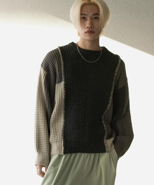 SENSE OF PLACE by URBAN RESEARCH（センスオブプレイスバイアーバンリサーチ）の「ブロッキングステッチクルーネックニット（ニット/セーター・メンズ・ブラック/ネイビー/レッド・MEDIUM/LARGE）」の4枚目の写真