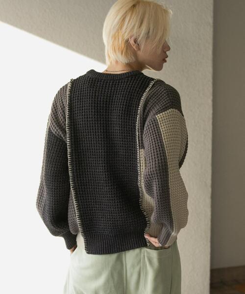 SENSE OF PLACE by URBAN RESEARCH（センスオブプレイスバイアーバンリサーチ）の「ブロッキングステッチクルーネックニット（ニット/セーター・メンズ・ブラック/ネイビー/レッド・MEDIUM/LARGE）」の7枚目の写真