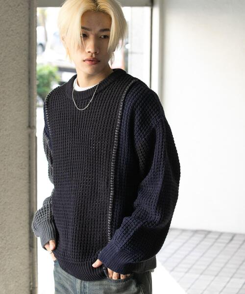 SENSE OF PLACE by URBAN RESEARCH（センスオブプレイスバイアーバンリサーチ）の「ブロッキングステッチクルーネックニット（ニット/セーター・メンズ・ブラック/ネイビー/レッド・MEDIUM/LARGE）」の15枚目の写真