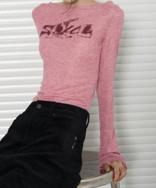 LEATHERY（レザリー）の「Loose fit Boat neck Long-Sleeve（Tシャツ/カットソー・レディース・ピンク/オートミール/ブラック/アイボリー/ブラウン・SMALL/MEDIUM）」の5枚目の写真