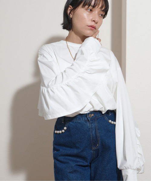palm RICHE(ポームリシュ)の「オーバーサイズバックフリルロンT(Tシャツ/カットソー・レディース・ブラック/オフホワイト・M)」の1枚目の写真