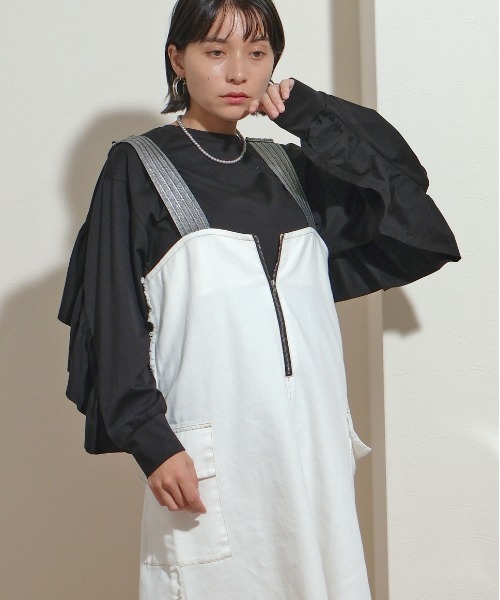 palm RICHE(ポームリシュ)の「オーバーサイズバックフリルロンT(Tシャツ/カットソー・レディース・ブラック/オフホワイト・M)」の15枚目の写真