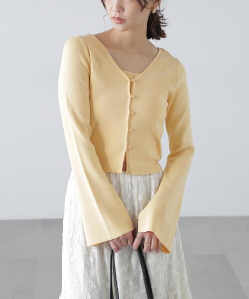 FREE'S MART（フリーズマート）の「◇キャミレイヤードニットカーディガン（ニット/セーター・レディース・ホワイト/ネイビー/イエロー/ブルー・FREE）」の4枚目の写真