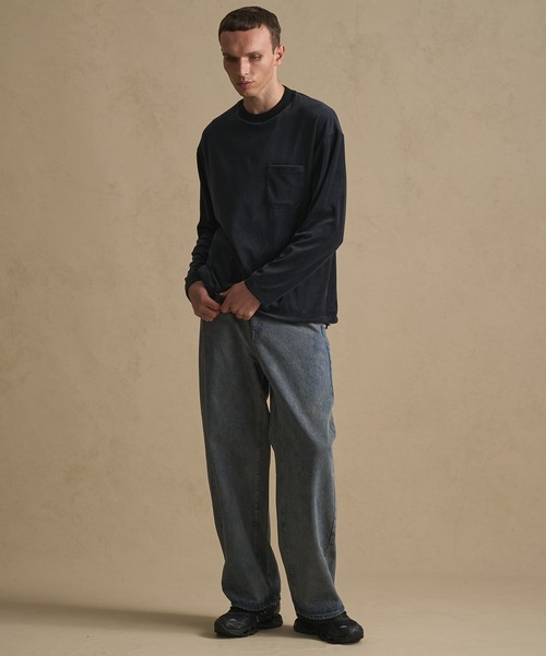 PUBLIC TOKYO（パブリックトウキョウ）の「ベロアウォームコードプルオーバー（スウェット・メンズ・ダークネイビー/ダークブラウン・2/1）」の17枚目の写真