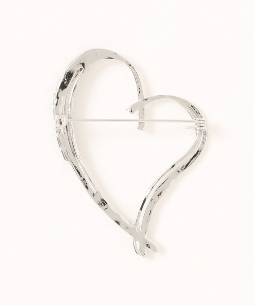 qualite(カリテ)の「ラインストーンハートブローチ(ブローチ/コサージュ・レディース・シルバー/ゴールド・フリー)」の4枚目の写真