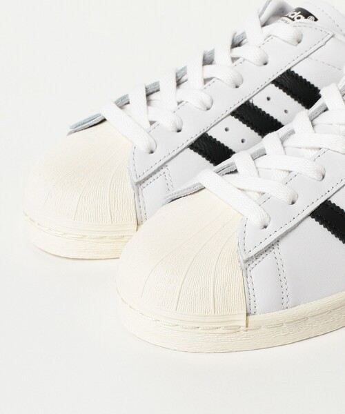 adidas(アディダス)の「adidas / SUPERSTAR(スニーカー・レディース・オフホワイト/ブラック・23.5/24/24.5)」の5枚目の写真