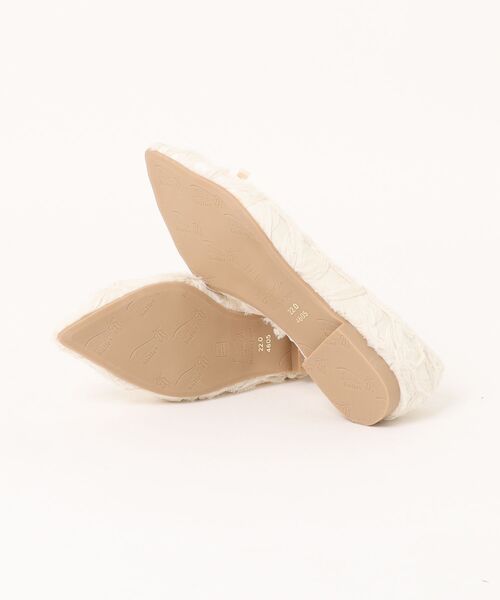 Launa lea（ラウナレア）の「【限定】ﾌﾗﾜｰｼﾌｫﾝﾎﾟｲﾝﾃｯﾄﾞﾄｩﾊﾞﾚｴｼｭｰｽﾞ(B4605A)（バレエシューズ・レディース・アイボリー/ピンク/グレー・22.5cm/23.0cm/23.5cm/24.0cm/24.5cm/25.0cm/22.0cm）」の5枚目の写真