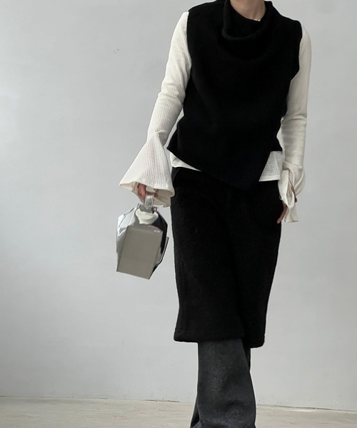 chuclla（チュクラ）の「タックデザイン フレアスリーブトップ chw25s031（Tシャツ/カットソー・レディース・ホワイト/ブラック・FREE）」の8枚目の写真