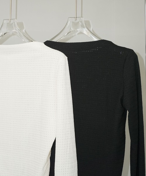 chuclla（チュクラ）の「タックデザイン フレアスリーブトップ chw25s031（Tシャツ/カットソー・レディース・ホワイト/ブラック・FREE）」の21枚目の写真