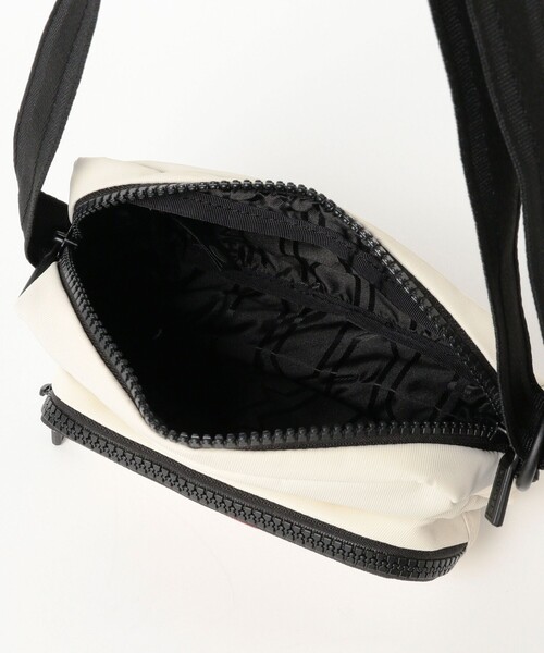 Ray BEAMS（レイビームス）の「【WEB限定】HUNTER / ナイロン クロスボディ（ショルダーバッグ・レディース・ブラック/オフホワイト/グリーン系その他2・ONE SIZE）」の5枚目の写真