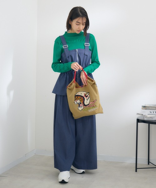 Ball&Chain(ボールアンドチェーン)の「【KATHARINE ROSS】Ball&Chain 撥水 刺繍トートバッグ レギュラーサイズ(トートバッグ・レディース・チャコールグレー/ベージュ/ネイビー/ブルー・MEDIUM)」の6枚目の写真