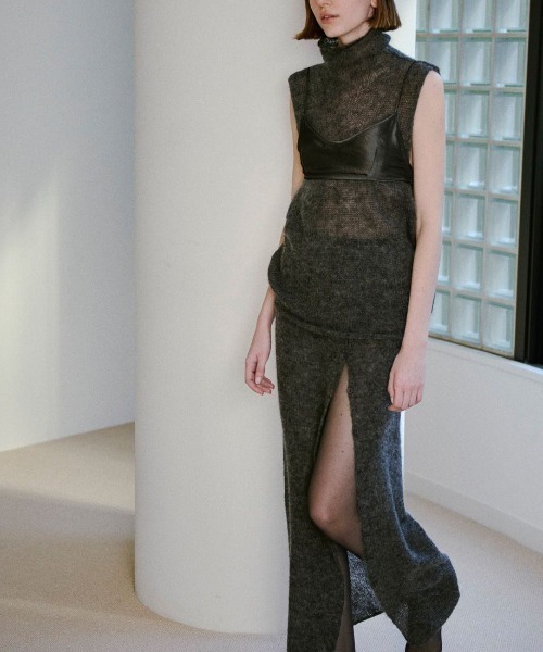 TODAYFUL(トゥデイフル)の「【TODAYFUL/トゥデイフル】Cupin Satin Bratop/サテンブラトップ(チューブトップ・レディース・キナリ/チョコ/チャコールグレー・FREE)」の12枚目の写真