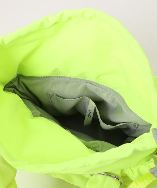 cheek(BAG)(チーク)の「pokkori kinchaku 2way tote / トートバッグ(トートバッグ・レディース・ブルー/イエロー/グレー/ブラック/パープル・FREE)」の10枚目の写真
