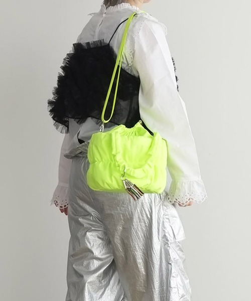 cheek(BAG)(チーク)の「pokkori kinchaku 2way tote / トートバッグ(トートバッグ・レディース・ブルー/イエロー/グレー/ブラック/パープル・FREE)」の5枚目の写真