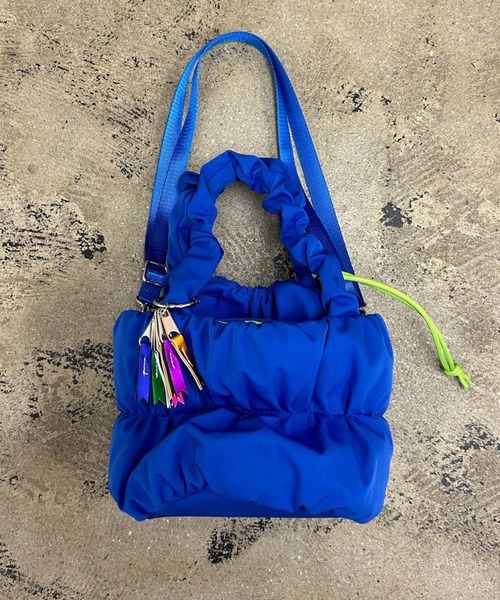 cheek(BAG)(チーク)の「pokkori kinchaku 2way tote / トートバッグ(トートバッグ・レディース・ブルー/イエロー/グレー/ブラック/パープル・FREE)」の4枚目の写真