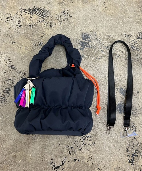 cheek(BAG)(チーク)の「pokkori kinchaku 2way tote / トートバッグ(トートバッグ・レディース・ブルー/イエロー/グレー/ブラック/パープル・FREE)」の2枚目の写真