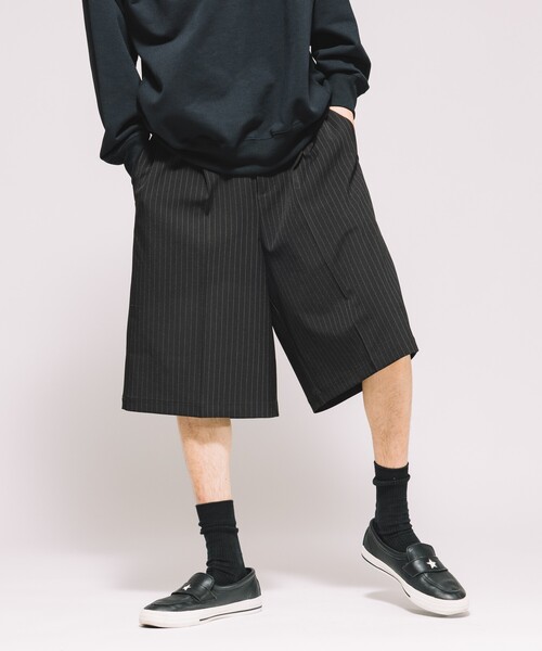 FREAK'S STORE（フリークスストア）の「FREAK’S STORE/フリークスストア バギーシルエット スラックス ショートパンツ（その他パンツ・メンズ・チャコールグレー/ブラック/その他13・MEDIUM/LARGE）」の18枚目の写真