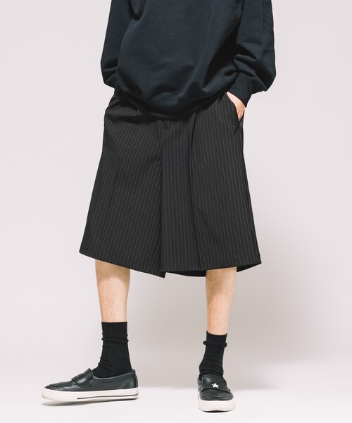 FREAK'S STORE（フリークスストア）の「FREAK’S STORE/フリークスストア バギーシルエット スラックス ショートパンツ（その他パンツ・メンズ・チャコールグレー/ブラック/その他13・MEDIUM/LARGE）」の17枚目の写真