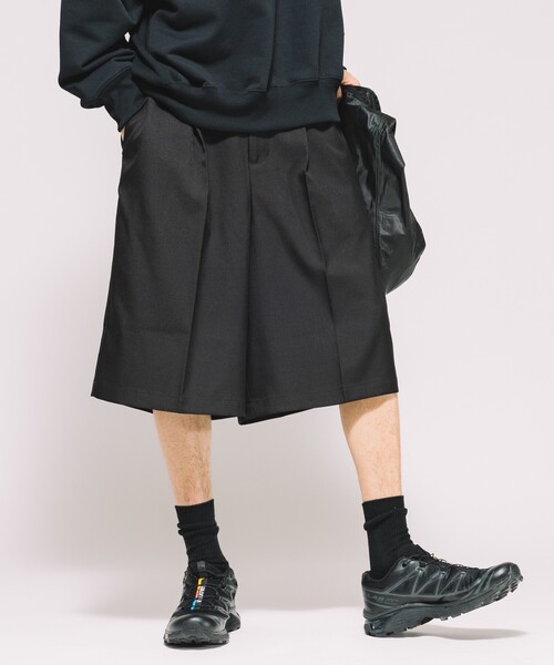 FREAK'S STORE（フリークスストア）の「FREAK’S STORE/フリークスストア バギーシルエット スラックス ショートパンツ（その他パンツ・メンズ・チャコールグレー/ブラック/その他13・MEDIUM/LARGE）」の4枚目の写真