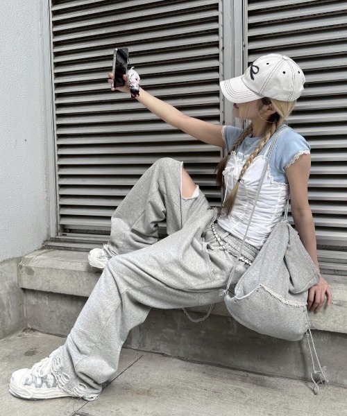 H52(エイチフィフティツー)の「【H52】Canvas Cream Shoes(スニーカー・メンズ・ホワイト×ブルー・25.5cm/26.5cm)」の8枚目の写真