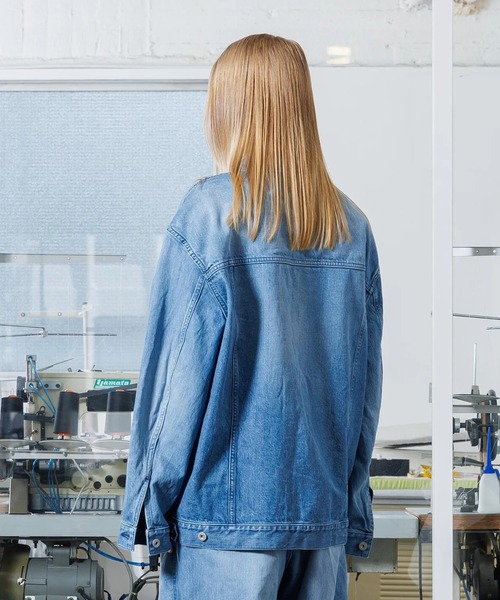 VOAAOV(ヴォアーブ)の「【VOAAOV】 OVERSIZE DENIM JACKET (USED)(デニムジャケット・メンズ・ライトブルー・1)」の4枚目の写真