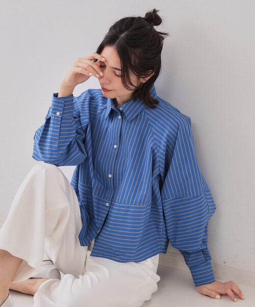 OPAQUE.CLIP（オペークドットクリップ）の「《andGIRL掲載》ストライプフォルムシャツ【洗濯機洗い可】（シャツ/ブラウス・レディース・ホワイト系3/ホワイト系5/ブルー系2・38/40/42）」の3枚目の写真