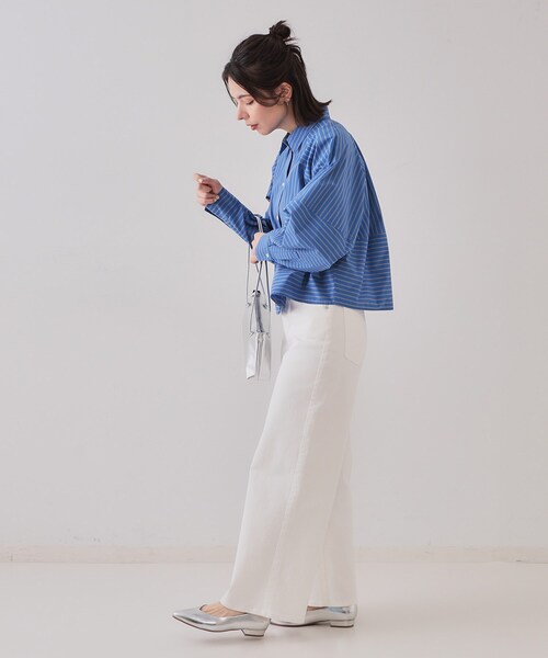 OPAQUE.CLIP（オペークドットクリップ）の「《andGIRL掲載》ストライプフォルムシャツ【洗濯機洗い可】（シャツ/ブラウス・レディース・ホワイト系3/ホワイト系5/ブルー系2・38/40/42）」の13枚目の写真