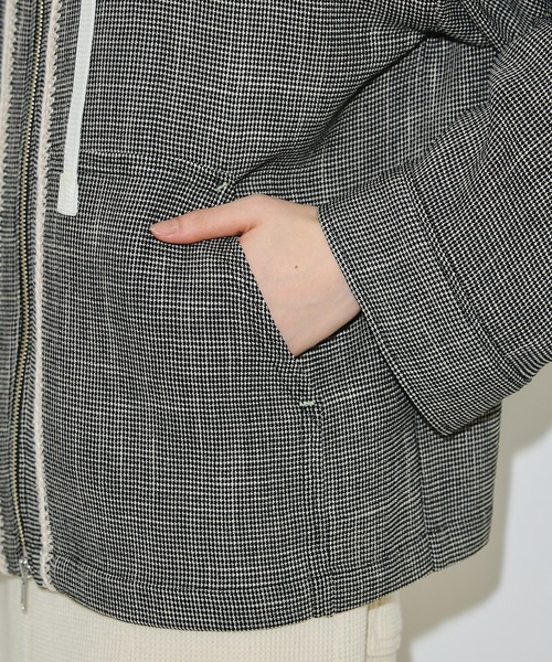 PUBLIC TOKYO（パブリックトウキョウ）の「エンブロイダリーメッシュパーカー（パーカー・レディース・ホワイト/ブラック/ベージュ・FREE）」の6枚目の写真