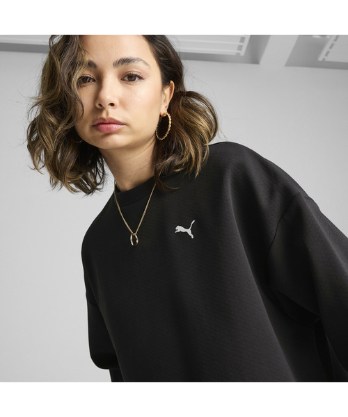 PUMA（プーマ）の「PUMA プーマ ウィメンズ ワードローブ ESS オーバーサイズ クルースウェット（スウェット・レディース・オフホワイト/ブラック・MEDIUM/SMALL/X-LARGE/LARGE）」の3枚目の写真