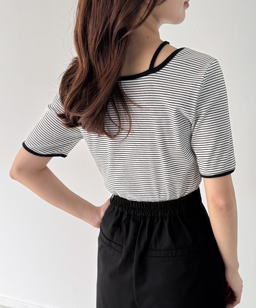 junoah（ジュノア）の「ワッフルボーダーホルターネック半袖トップス（Tシャツ/カットソー・レディース・ダークグレー/ホワイト/ブラック・SMALL/MEDIUM/LARGE）」の10枚目の写真