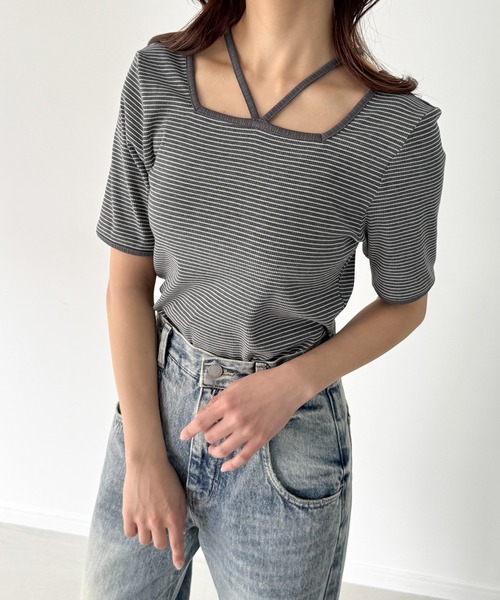 junoah（ジュノア）の「ワッフルボーダーホルターネック半袖トップス（Tシャツ/カットソー・レディース・ダークグレー/ホワイト/ブラック・SMALL/MEDIUM/LARGE）」の13枚目の写真