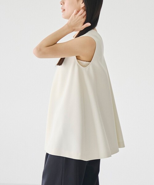 RONEL（ロネル）の「ノースリーブ フレアブラウス（シャツ/ブラウス・レディース・オフホワイト/ブラック/ライトブルー/ダークブラウン・S/M）」の2枚目の写真