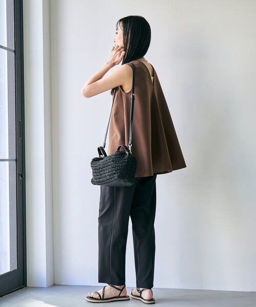 RONEL（ロネル）の「ノースリーブ フレアブラウス（シャツ/ブラウス・レディース・オフホワイト/ブラック/ライトブルー/ダークブラウン・S/M）」の14枚目の写真