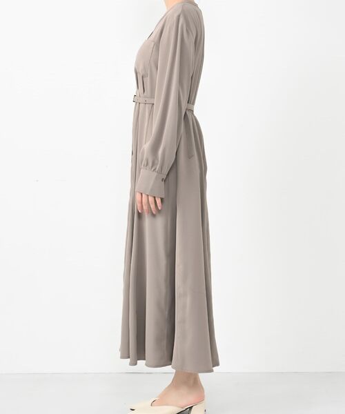 COHINA（コヒナ）の「スキッパーネックマチフレアとろみワンピース 【低身長・小柄女性】（ワンピース・レディース・ネイビー/グリーン/ベージュ・SHORT/REGULAR）」の14枚目の写真