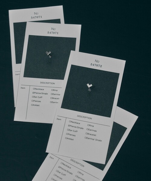 and cloud(アンドクラウド)の「Minimum Heart Pierce / Single(ピアス(片耳用)・レディース・シルバー/ブラック・FREE)」の2枚目の写真