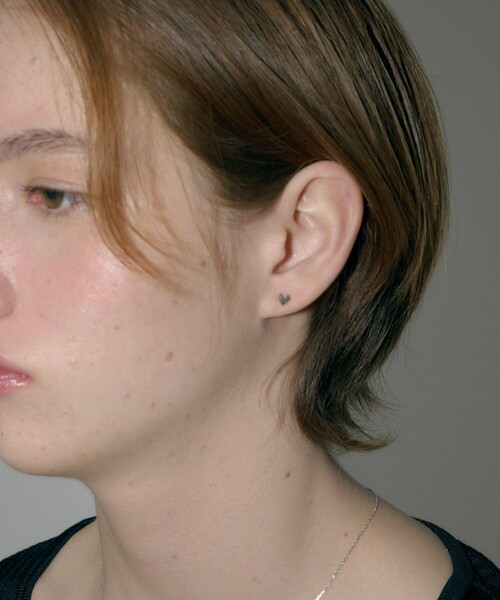 and cloud(アンドクラウド)の「Minimum Heart Pierce / Single(ピアス(片耳用)・レディース・シルバー/ブラック・FREE)」の11枚目の写真