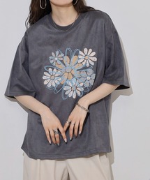 ATELANE フェイクスウェード　フラワー　刺繍デザイン　Tシャツ