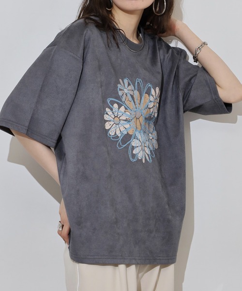 ATELANE Faux suede flower embroidery pullover (BLK) 25A
