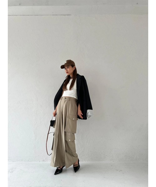 TRUNC(トランクエイティーエイト)の「Glossy Cargo Pants(カーゴパンツ・レディース・ネイビー/カーキ・FREE)」の6枚目の写真