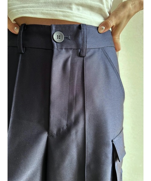 TRUNC(トランクエイティーエイト)の「Glossy Cargo Pants(カーゴパンツ・レディース・ネイビー/カーキ・FREE)」の8枚目の写真