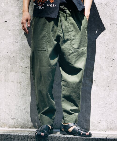 JOURNAL STANDARD relume（ジャーナルスタンダード　レリューム）の「HOUSE HOLD / ハウスホールド コットンリネンベイカーパンツ（チノパンツ・メンズ・ブラック/アイボリー/カーキ/サファリグリーン・SMALL/MEDIUM/LARGE）」の3枚目の写真