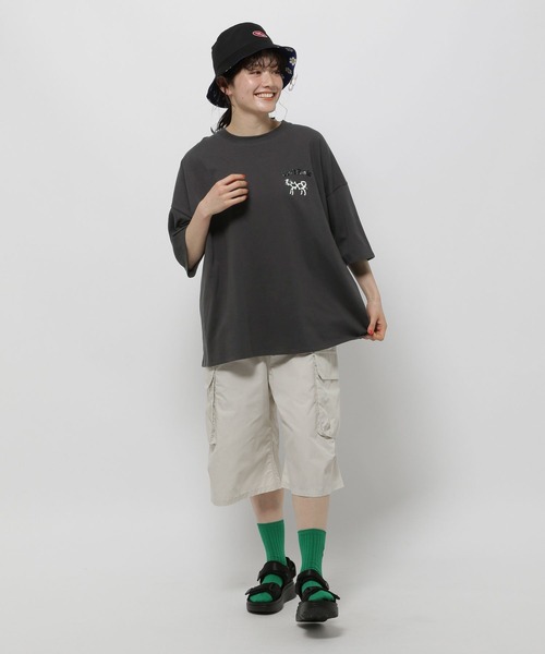 WIGGLE WIGGLE（ウィグルウィグル）の「【wiggle wiggle(ウィグルウィグル)】コラボモチーフTシャツ（Tシャツ/カットソー・レディース・チャコール/ブルー/ナチュラル/オフホワイト・LARGE/MEDIUM）」の10枚目の写真