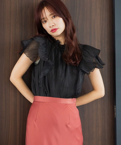 mysty woman（ミスティウーマン）の「フレアスリーブ2WAYブラウス　 493901（シャツ/ブラウス・レディース・ピンク/アイボリー/ブラック・FREE）」の2枚目の写真