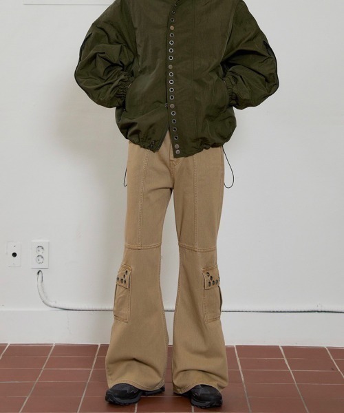 ESC STUDIO（イーエスシースタジオ）の「【ESC STUDIO】eyelet denim bootcut pants / 【イーエスシースタジオ】アイレットブーツカットデニムパンツ（デニムパンツ・メンズ・ブラック/ベージュ・S/M）」の14枚目の写真