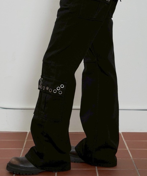 ESC STUDIO（イーエスシースタジオ）の「【ESC STUDIO】eyelet denim bootcut pants / 【イーエスシースタジオ】アイレットブーツカットデニムパンツ（デニムパンツ・メンズ・ブラック/ベージュ・S/M）」の9枚目の写真