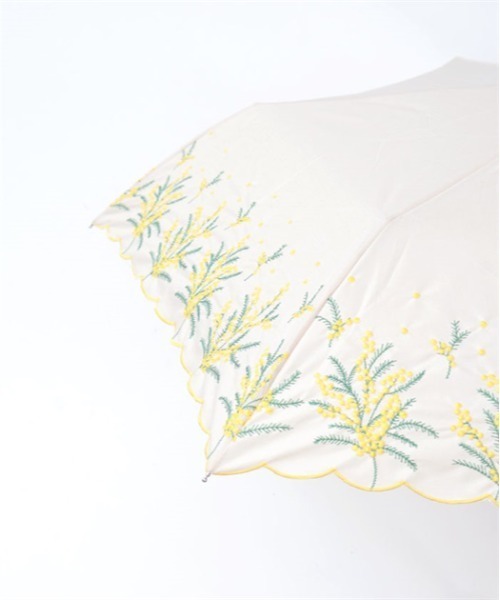 axes femme（アクシーズファム）の「ミモザ刺繍晴雨兼用折傘（折りたたみ傘・レディース・キナリ・FREE）」の12枚目の写真