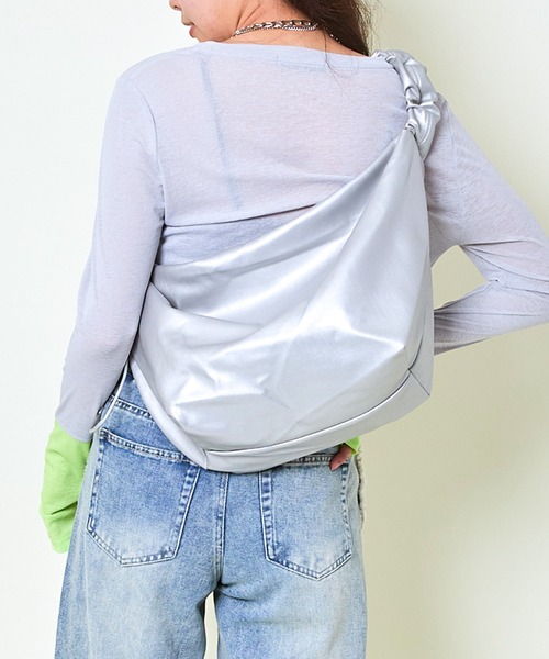 GORGE(ゴージ)の「《配色スリーブ☆》レディース スラブシアー 長袖トップス レイヤード風 春夏秋(Tシャツ/カットソー・レディース・ブルー/オレンジ/イエロー/ブラック/ラベンダー・F)」の11枚目の写真